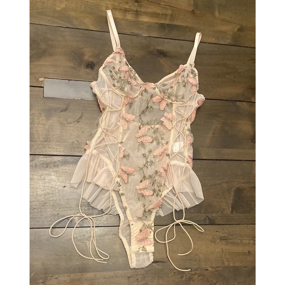 Romwe Floral Lace Butterfly Coquette Sheet Pink Bodysuit Feminine Fairy Whimsy M